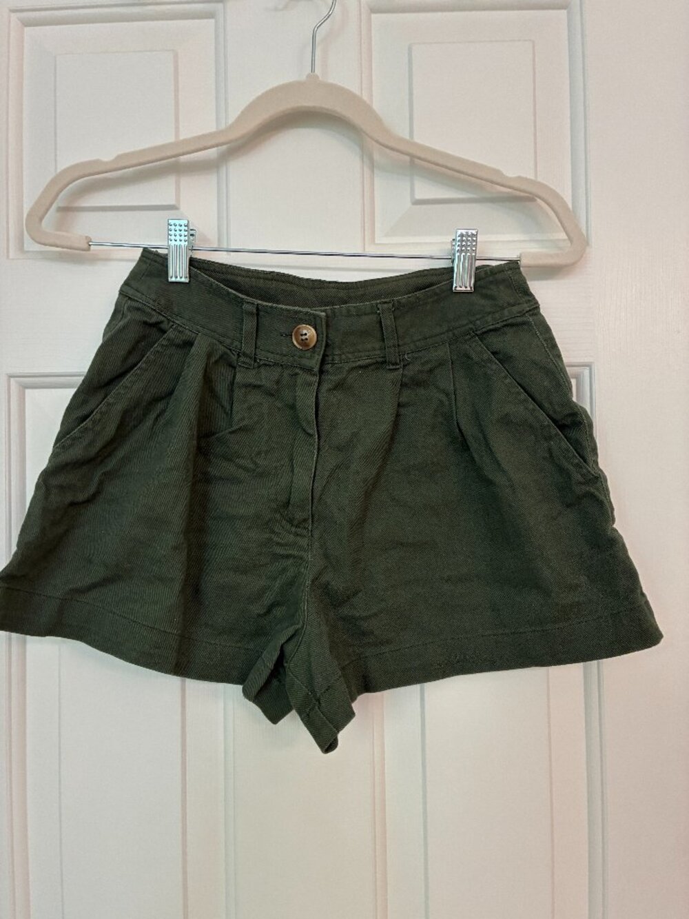 Francesca’s Olive Green High Waist Pleated Shorts